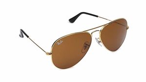 Image 2 of Gold Aviator Men Sunglasses (RB3025IL979758|58) from Rayban Available at Titan Eye+