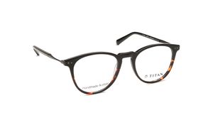 Image 2 of Black Wayfarer Eyeglasses for Men from Titan Available at Titan Eye+
