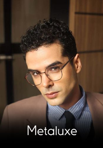 Add a pop of colour with Titan Metaluxe. Vibrant metallic frames to redefine your everyday look.