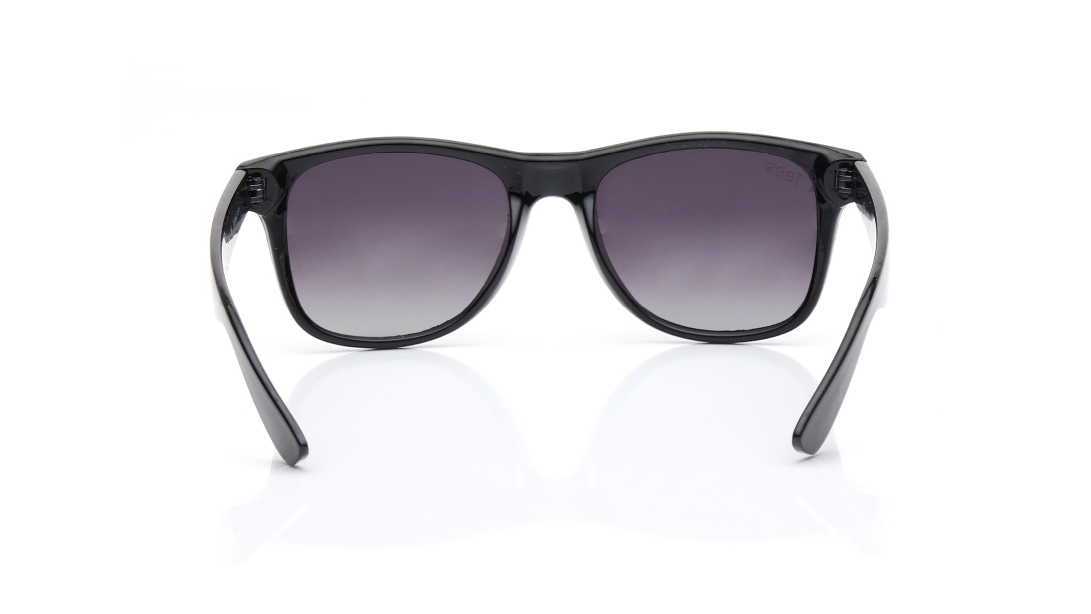 Image 4 of Grey Wayfarer Polarized Sunglasses for Men and Women from Tees By Fastrack Available at Titan Eye+