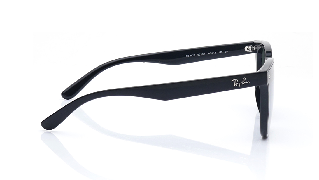 Image 3 of Green Square Polarized Sunglasses for Men and Women from Rayban Available at Titan Eye+