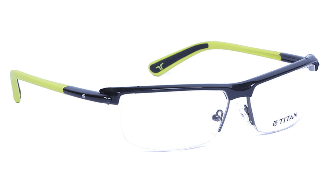 Image 1 of Black Rectangle Eyeglasses for Men from Titan Available at Titan Eye+