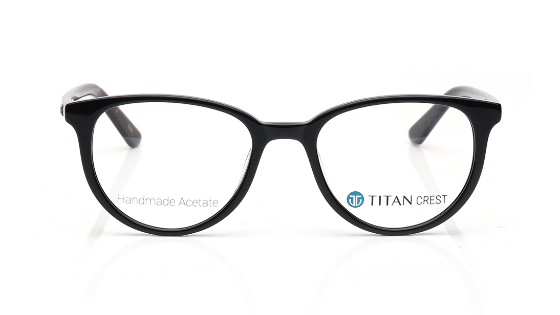 Image 1 of Black Round Eyeglasses for Women from Titan Available at Titan Eye+