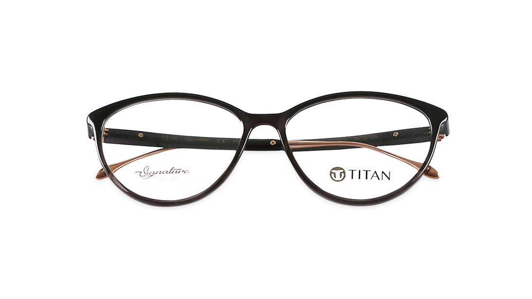 Black CatEye Eyeglasses for Women available online at Titan Eye+
