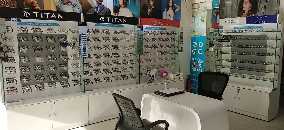 Visit Ahmedabad Titan Eye Maninagar Optician Near me